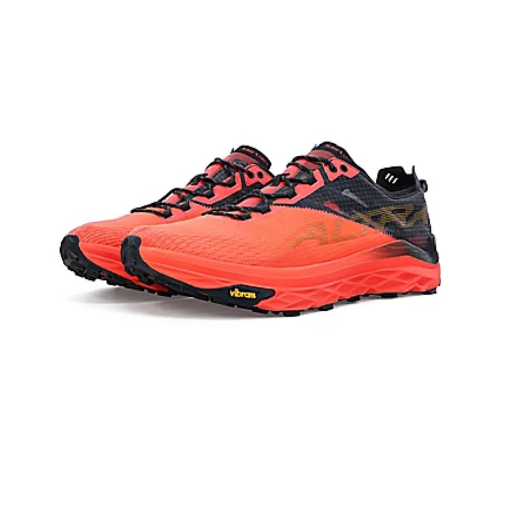 NWOT Altra Mont Blanc Trail Running Shoes